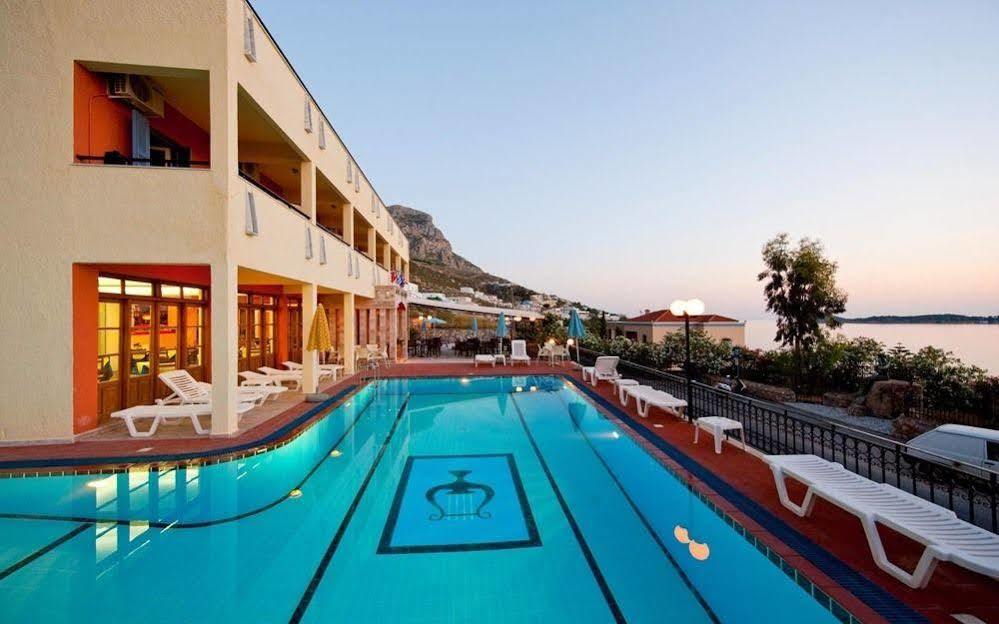 Hotel Philoxenia Massouri Extérieur photo